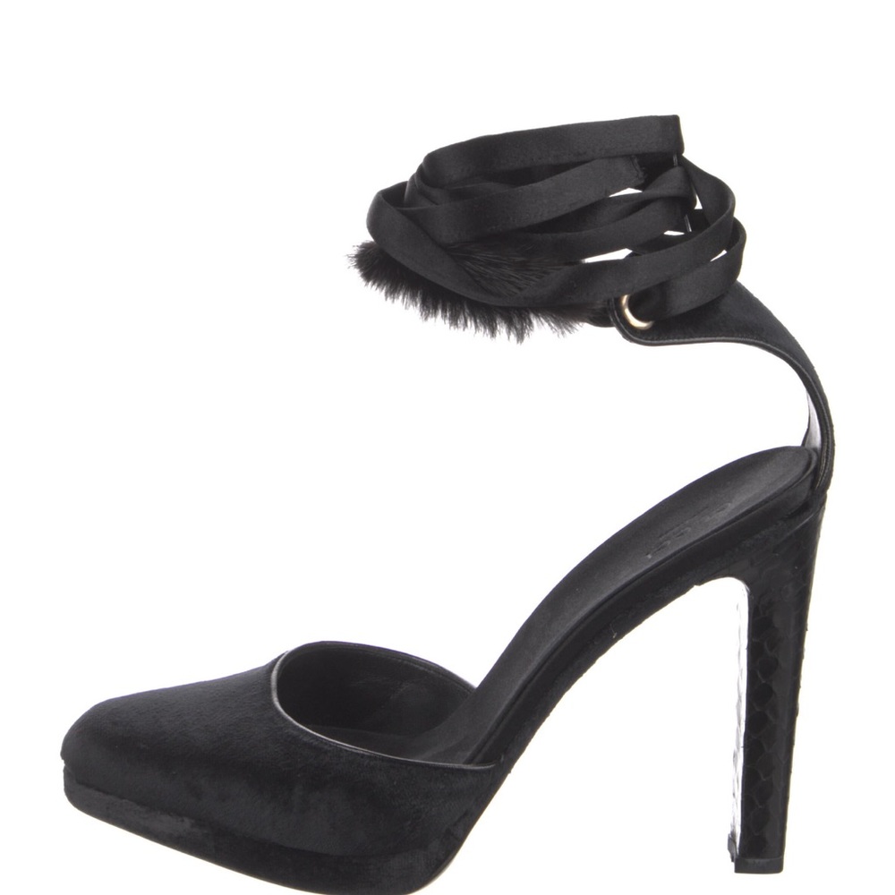 Gucci Ponyhair Pumps